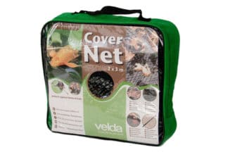 Het Velda Cover Net overspanningsnet - 2x3 meter voor vijvers zijn ideaal voor het opvangen van bladeren en takken in het najaar en schrikt reigers en andere indringers af. De Cover Nets van Velda zijn fijnmazig en dus vrijwel onzichtbaar. Tevens zijn ze geschikt voor meerjarig gebruik.
