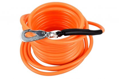 De zoek- en trainingslijn oranje bestaat uit een dunne kabel, die wordt beschermd door een dik plastic omhulsel. Dit maakt dat deze lijn zeer sterk is en goed te gebruiken is bij het trainen.