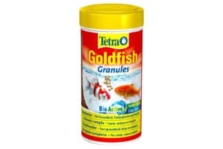 De Goldfish Granules is een drijvend granulaat voor goudvissen en andere koudwatervissen. Het bevordert de gezondheid, de kleurkracht en de vitaliteit. Voorzien van een gepatenteerde BioActive formule voor een lang en gezond vissenleven.