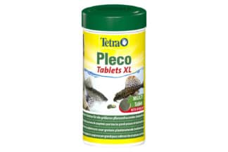 Tetra Pleco XL Tablets zijn hoofdvoer in tabletvorm voor een evenwichtige voeding van grotere plantenetende bodemvissen. Het hoge gehalte aan spirulina-algen ondersteunt een optimale gezondheid en vitaliteit van vissen. De Tabletten zinken snel en kunnen bij schuilplaatsen van schuwe vissen worden gelegd. 