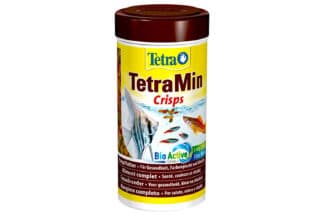 Tetra TetraMin Crisps Pro is hoofdvoer in de vorm van gemengde crisps met hoogwaardige, functionele voedingsstoffen, voor een volwaardige, dagelijkse voeding van alle siervissen. Ondersteunt de gezonde visgroei, vitaliteit en kleurenpracht.