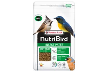 Nutribird Insecten Patee is ideale bijvoeding voor vinken, vruchten- en insectenetende vogels, grote parkieten, papegaaien, vijgpapegaaien en lori's.