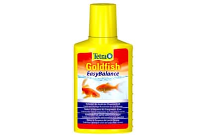 Tetra Goldfish EasyBalance zorgt voor biologisch gezond water voor goudvissen en andere koudwatervissen – tot 6 maanden lang. Vermindert het aantal waterverversingen. 