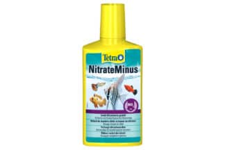 Tetra NitrateMinus vermindert de algenvoedingsstof nitraat (N03-) op natuurlijke wijze. De korrels in het product activeren micro-organismen die zich met nitraat voeden en het zo biologisch afbreken. 