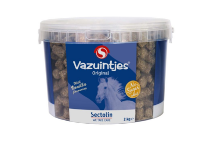 Sectolin Vazuintjes Original zijn smakelijke paardensnoepjes met vitamines, mineralen en kruiden. Bevat van nature aanwezige suikers. Vazuintjes is een aanvullend diervoeder voor paarden.