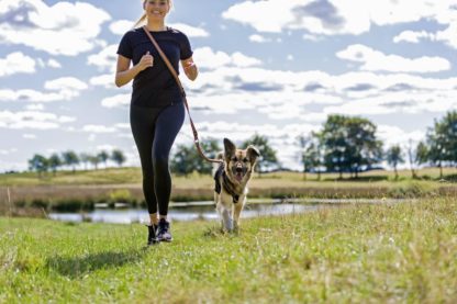 Trixie Jogging Leash hond schouder