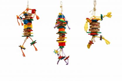De Zoo-Max Danger, Dynamite! is het ultieme speelgoed voor uw kromsnavel. Gemaakt van een combinatie van natuurlijke en sloopbare materialen waar de meeste vogels echte fans van zijn.