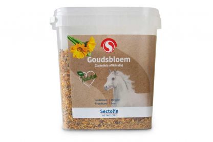 Sectolin Goudsbloem is gemaakt van gedroogde bloemen en bladeren. Het ondersteunt een goede spijsvertering bij uw paard. Gemaakt van 100% bloem, waardoor het een volledig natuurlijk product is.