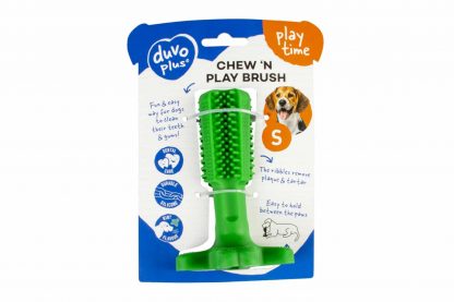 De Duvo+ Chew'n Play Hondenbrush is een makkelijke en vooral leuke manier voor uw hond zijn tanden te onderhouden. De ribbels verwijderen tandsteen en tandplak, waardoor uw een gezond gebit behoudt.