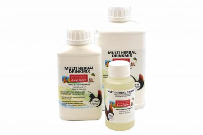 De Huismerk Multi Herbal drinkmix is een aanvullende diervoeder voor alle vogelsoorten. Deze drinkmix stimuleert het immuunsysteem van de vogel en werkt ook tegen bloedluis.