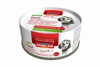 De Smolke Soft Paté rund is een verrukkelijke maaltijd. Het heeft een zachte bite en verse superfood ingrediënten. Het is de daarom perfecte verwennerij voor uw hond.