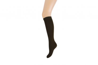 Teckel kniekous dames is een heerlijke sok die comfortabel zit. Deze comfortabele sok is gemaakt van 75% katoen, 20% polyamide en 5% elastane. De sokken worden verkocht per twee paar. 