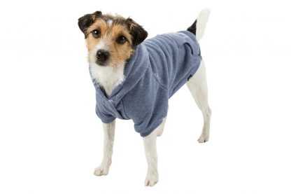 Trixie Be Nordic Flensburg hondentrui is gemaakt van een polyester sweatstof. De binnenkant van de trui is erg warm en opgeruwd.