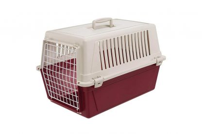 De Ferplast Atlas EL 30 vervoersbox is een transportkooi van kunststof voor kleine honden, pups of katten. Deze vervoersbox is ideaal te gebruiken wanneer u op vakantie gaat of voor een tripje naar de dierenarts.