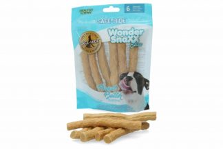 De Wonder Snaxx Stixx Pindakaas is gemaakt van gedroogde dierenhuid en daardoor een lekkere en gezonde snack voor honden