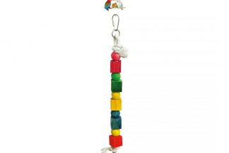 Het Duvo+ touw met kleurrijke blokjes en bel is een kleurrijk vogelspeeltje dat gemaakt is van katoentouw in combinatie met geverfde houten blokjes, welke uiteraard veilig zijn voor vogels.