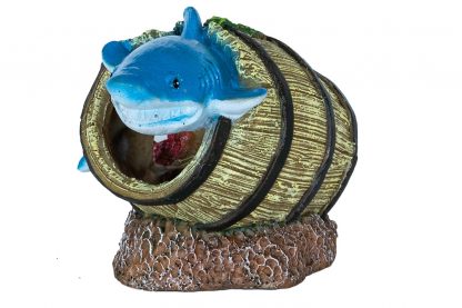 De Deco Barrel is een mooie decoratie voor in het aquarium. Met deze serie van tonnen met daarbij een waterdier is het daarnaast mogelijk om een vrolijke sfeer te creëren in je aquarium.