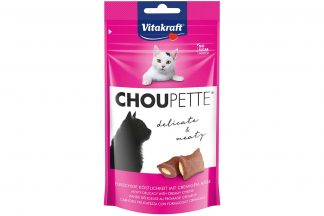 De Vitakraft Choupette kattensnack is een echte verwennerij. De vleessnack is zacht en heeft een overheerlijke kaasvulling, waardoor jouw kat deze beloning niet weerstaat. Verpakt in een hersluitbare verpakking, zodat ze lang vers blijven.