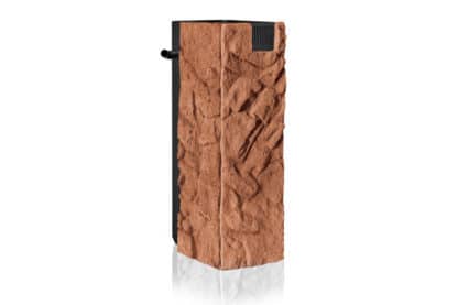 Met de Juwel Filter Cover - Stone Clay is het mogelijk om je Juwel-binnenfilters decoratief en gemakkelijk te bekleden. De filtercovers Stone Clay zijn tevens de ideale aanvulling op het decoratieconcept Stone Clay met zijn natuurlijke kleikleur en uitgesproken rotsstructuur.