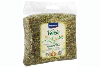 Het Vitakraft Vita Verde Kruidenhooi - Kamille is door het hoge gehalte aan ruwe vezels een natuurlijk voedsel voor alle knaagdieren.