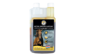 De Horsefood Detox Immuno Support is ter ondersteuning van de lever, nieren en weerstand. De lever en nieren spelen een belangrijke rol in de afvoer van gif- en afvalstoffen. Deze organen hebben ook effect op de hormoonhuishouding en stofwisseling van een paard.