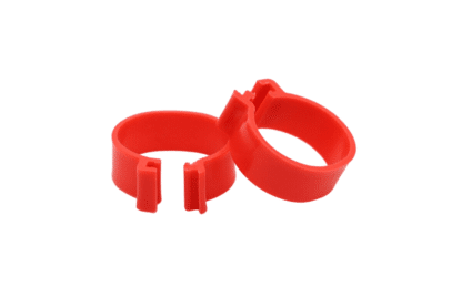 Deze Click-ring voor pluimvee 25 mm rood zijn pootringen voor pluimvee en zeer gemakkelijk te bevestigen. Bovendien hebben ze een stevige sluiting. Je pluimvee zal deze pootringen dan ook niet zelf loskrijgen.