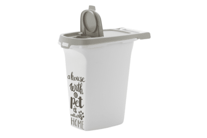 De Moderna Voedsel container trendy story grijs - X-small - 5L is luchtdicht waardoor het voedsel vers en vol van smaak houdt. De container is voorzien van een klein afsluitbare deksel bovenop voor dagelijks gebruik.