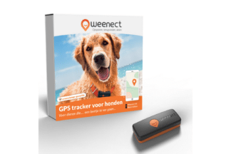 De Weenect XS GPS Tracker Hond zwart is een handige GPS-tracker voor honden waarmee je je huisdier in realtime kunt lokaliseren en zijn activiteiten kunt volgen. Het is een compact, lichtgewicht apparaat dat eenvoudig aan de halsband van je hond kan worden bevestigd.
