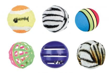 Deze 6-delige set met kattenspeelballen van Trixie zorgt voor uren vermaak! Gemaakt van verschillende materialen en in verschillende groottes.  De ballen hebben een gemiddelde diameter van 4 centimeter. 
