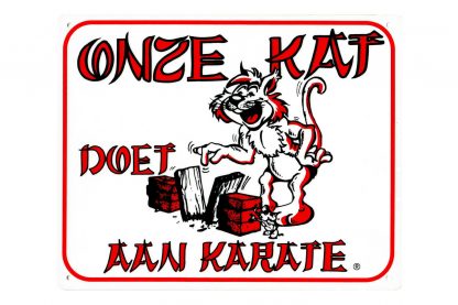 Waakbord kat doet aan karate