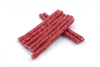 Munchy sticks zijn heerlijke snacksticks voor de hond, gemaakt van runderhuid.